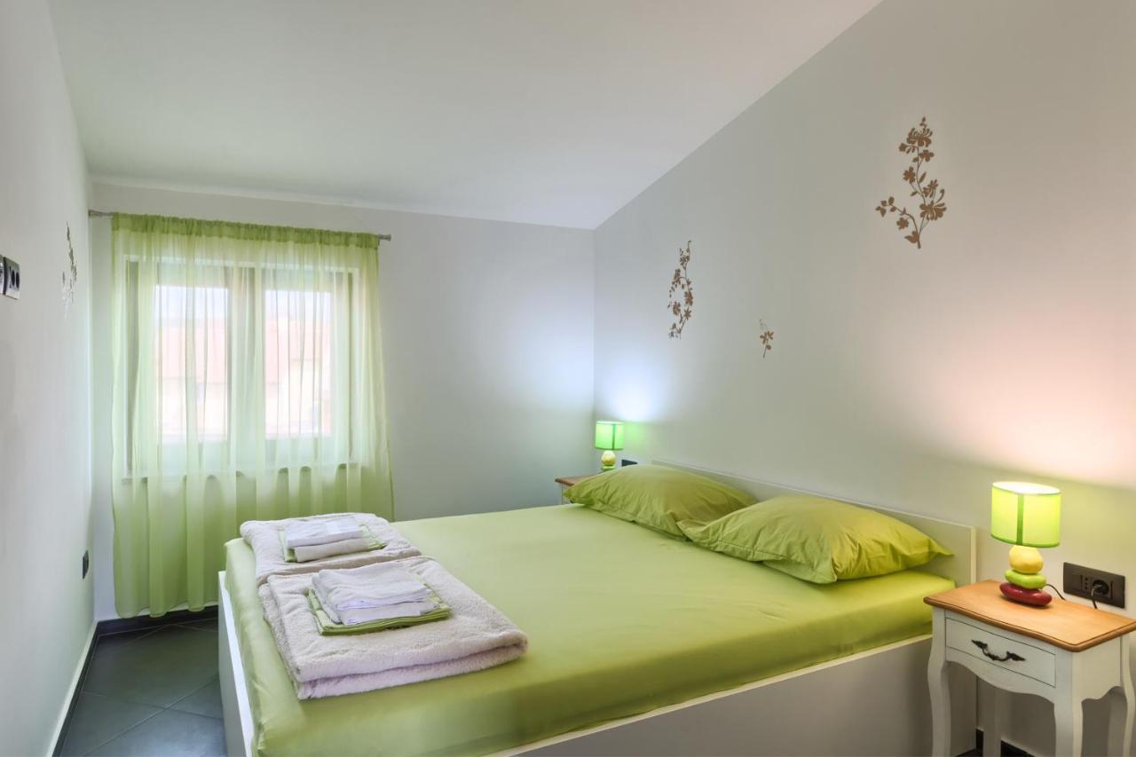 Apartments Ines Pula Exterior foto